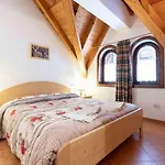 Residence-hotel Cimbro דירה *